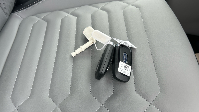 Ford Tourneo Custom 340 L1 Electric Rwd 160kW 65kWh H1 Titanium X 8 seater Auto